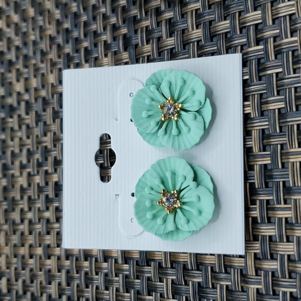 NWOT Fimo Flower Stud With Star Crystal In Center